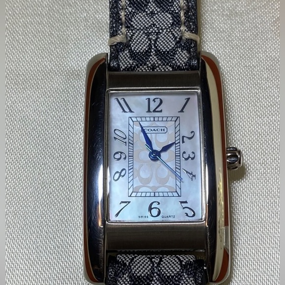 Coach Signature C Lexie Watch - Picture 5 of 10